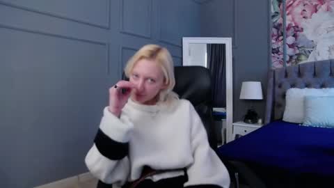 Natalie online show from February 21, 2025, 1:44 pm