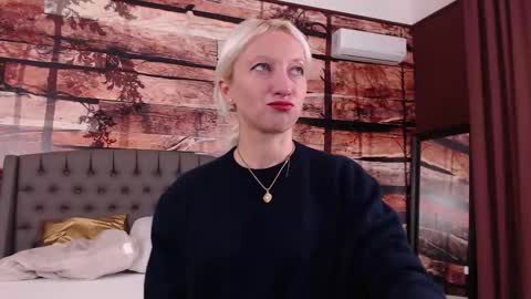 Natalie online show from October 6, 2025, 11:18 am