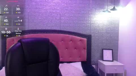 natalie  online show from September 9, 2025, 2:55 am