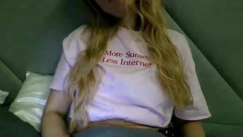 Snapshot of nataliexo111 chatting on October 15, 2025, 7:47 pm Natali online show from October 15, 2025, 7:47 pm