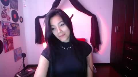 Snapshot of natalyescobar_lx chatting on December 23, 2024, 2:17 pm Nataly Escobar online show from December 23, 2024, 2:17 pm