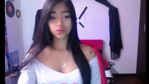 Snapshot of natalyescobar_lx chatting on January 25, 2025, 1:52 pm Nataly Escobar online show from January 25, 2025, 1:52 pm