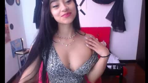 Snapshot of natalyescobar_lx chatting on February 7, 2025, 4:56 pm Nataly Escobar online show from February 7, 2025, 4:56 pm