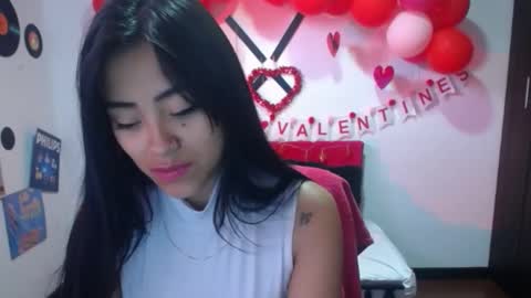 Snapshot of natalyescobar_lx chatting on February 17, 2025, 1:21 pm Nataly Escobar online show from February 17, 2025, 1:21 pm
