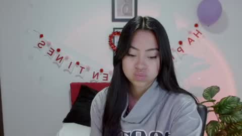 Snapshot of natalyescobar_lx chatting on September 18, 2025, 12:18 pm Nataly Escobar online show from September 18, 2025, 12:18 pm