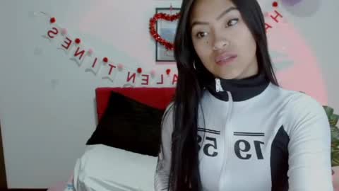 Snapshot of natalyescobar_lx chatting on September 19, 2025, 12:28 pm Nataly Escobar online show from September 19, 2025, 12:28 pm