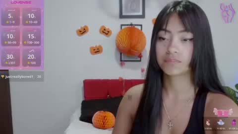 Snapshot of natalyescobar_lx chatting on October 28, 2025, 1:03 pm Nataly Escobar online show from October 28, 2025, 1:03 pm