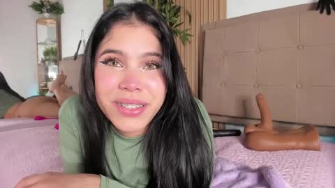 Natasha Sccott online show from March 2, 2025, 9:22 pm