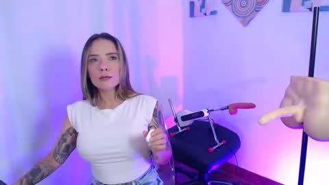 Natasha online show from November 28, 2025, 2:58 am