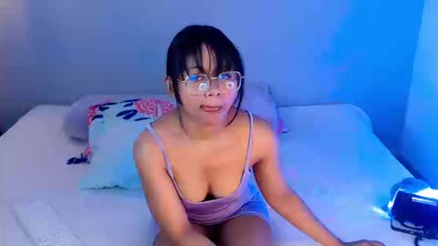 Snapshot of natasha_mh chatting on September 12, 2025, 11:59 pm Nati online show from September 12, 2025, 11:59 pm