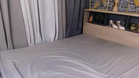 natasha_santiago5 online show from November 23, 2025, 4:40 pm