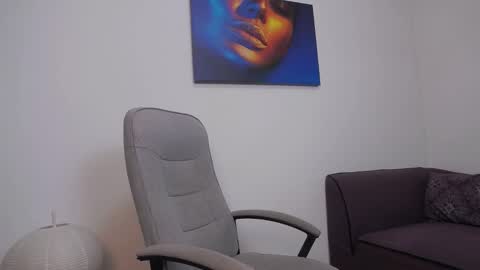 Snapshot of natashaboobs chatting on December 10, 2024, 10:38 am natashaboobs online show from December 10, 2024, 10:38 am