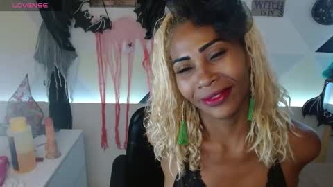Snapshot of natashadormat chatting on November 2, 2025, 1:52 am natashadormat online show from November 2, 2025, 1:52 am