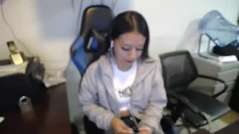 Natashax  online show from February 8, 2025, 3:10 pm