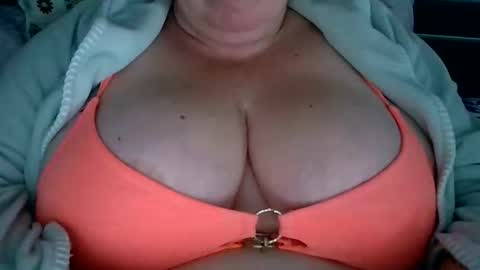Snapshot of natashaxl chatting on September 24, 2025, 8:50 am NatashaXL online show from September 24, 2025, 8:50 am