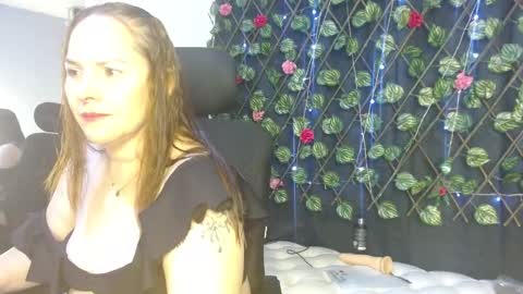 Snapshot of natatellez32 chatting on November 2, 2025, 5:54 am NataTellez online show from November 2, 2025, 5:54 am