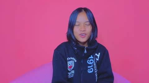 Snapshot of natchac chatting on December 11, 2024, 1:15 am Natcha C online show from December 11, 2024, 1:15 am