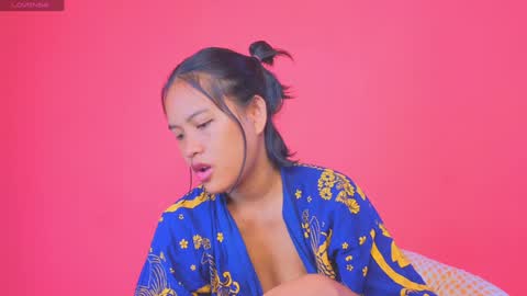 Snapshot of natchac chatting on January 3, 2025, 1:59 am Natcha C online show from January 3, 2025, 1:59 am