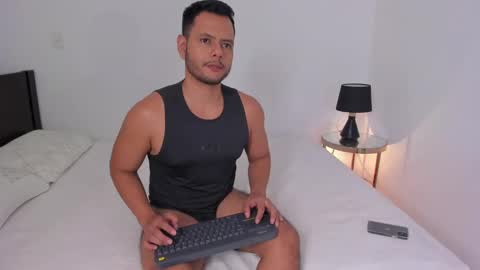 Snapshot of nate_ocean chatting on December 3, 2024, 4:25 am Nate Ocean online show from December 3, 2024, 4:25 am