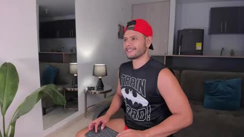 Snapshot of nate_ocean chatting on January 22, 2025, 12:27 am Nate Ocean online show from January 22, 2025, 12:27 am