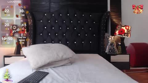 Snapshot of nathaliaz_ chatting on December 11, 2024, 12:02 pm nathaliaz online show from December 11, 2024, 12:02 pm