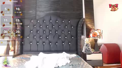 Snapshot of nathaliaz_ chatting on December 15, 2024, 12:17 pm nathaliaz online show from December 15, 2024, 12:17 pm