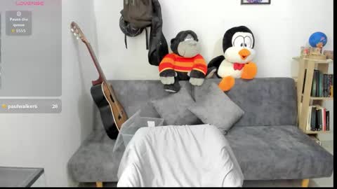 Snapshot of natt_op chatting on October 8, 2025, 8:28 pm natt_op online show from October 8, 2025, 8:28 pm