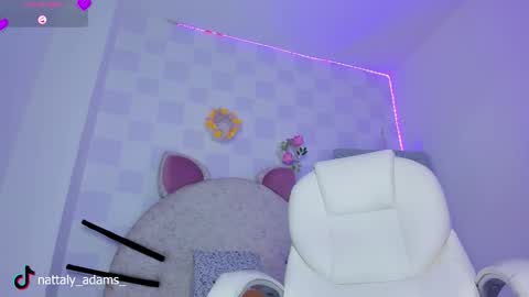 Snapshot of nattaly_adams_ chatting on October 17, 2025, 8:00 pm Naty online show from October 17, 2025, 8:00 pm