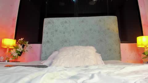 Snapshot of natty_roberts_ chatting on February 13, 2025, 11:15 pm Natty online show from February 13, 2025, 11:15 pm