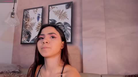 Snapshot of natty_roberts_ chatting on February 20, 2025, 8:36 pm Natty online show from February 20, 2025, 8:36 pm