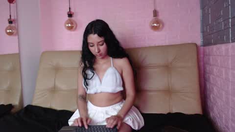 Snapshot of natuxxa chatting on January 8, 2025, 1:42 am natuxxa online show from January 8, 2025, 1:42 am