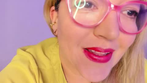 Nataly online show from November 15, 2025, 7:32 pm