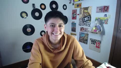 Fernanda online show from March 3, 2025, 9:15 pm