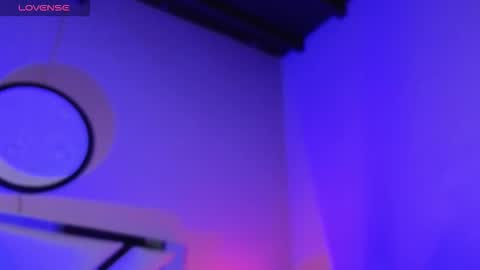 Snapshot of naty_saenz3 chatting on September 19, 2025, 9:43 am Naty Saenz online show from September 19, 2025, 9:43 am