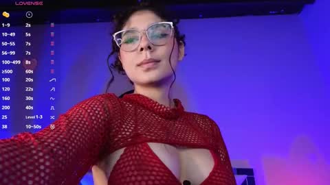 Snapshot of naty_saenz3 chatting on October 8, 2025, 9:40 am Naty Saenz online show from October 8, 2025, 9:40 am
