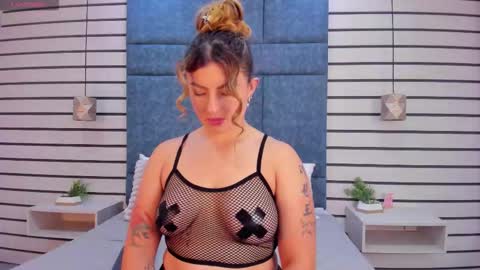 Snapshot of natyleone chatting on November 5, 2025, 9:26 pm Naty online show from November 5, 2025, 9:26 pm