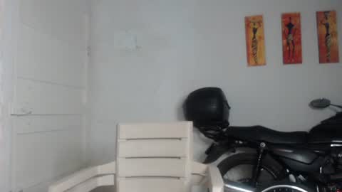 Snapshot of natzumi_mcqueen chatting on January 3, 2025, 11:57 am Stella Mcqueen online show from January 3, 2025, 11:57 am