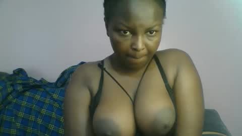 Snapshot of naughti_garlie chatting on November 16, 2025, 8:31 am naughti_garlie online show from November 16, 2025, 8:31 am