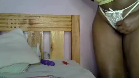 Snapshot of naughtnightnurse1 chatting on October 18, 2025, 5:21 am naughtnightnurse1 online show from October 18, 2025, 5:21 am
