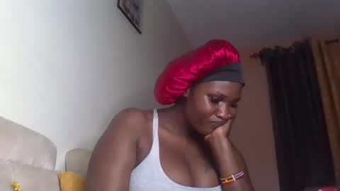 naughty8779 online show from November 7, 2025, 7:25 pm