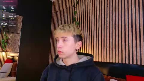 Christopher  Chris online show from March 11, 2025, 12:06 pm