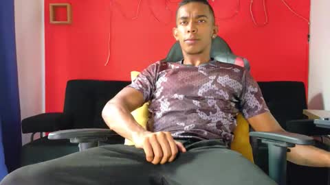 Snapshot of naughty_ares chatting on October 16, 2025, 1:01 pm naughty_ares online show from October 16, 2025, 1:01 pm