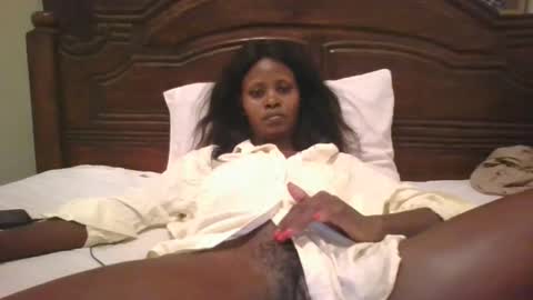 Snapshot of naughty_babe000 chatting on November 3, 2025, 7:37 pm alisha online show from November 3, 2025, 7:37 pm