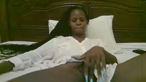 Snapshot of naughty_babe000 chatting on December 13, 2025, 7:53 pm alisha online show from December 13, 2025, 7:53 pm