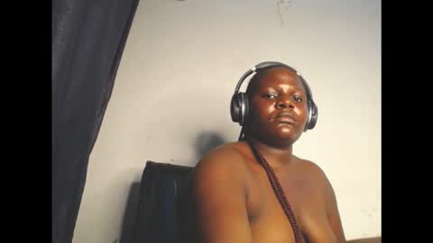 Amara online show from October 31, 2025, 7:48 pm