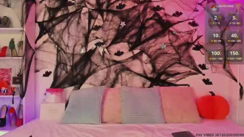 HAPPY HOUR online show from October 21, 2025, 10:21 pm