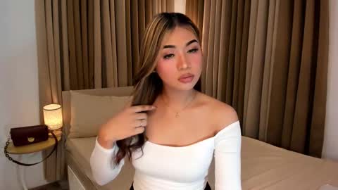 naughty_hunk_yuki online show from December 5, 2025, 7:17 am