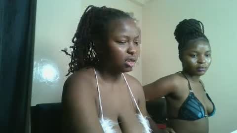 naughty_jazmine online show from November 25, 2025, 5:40 am