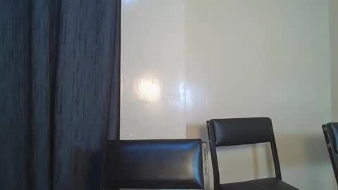 naughty_jazmine online show from November 27, 2025, 6:43 pm