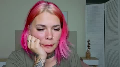 Maria  online show from September 30, 2025, 2:22 pm